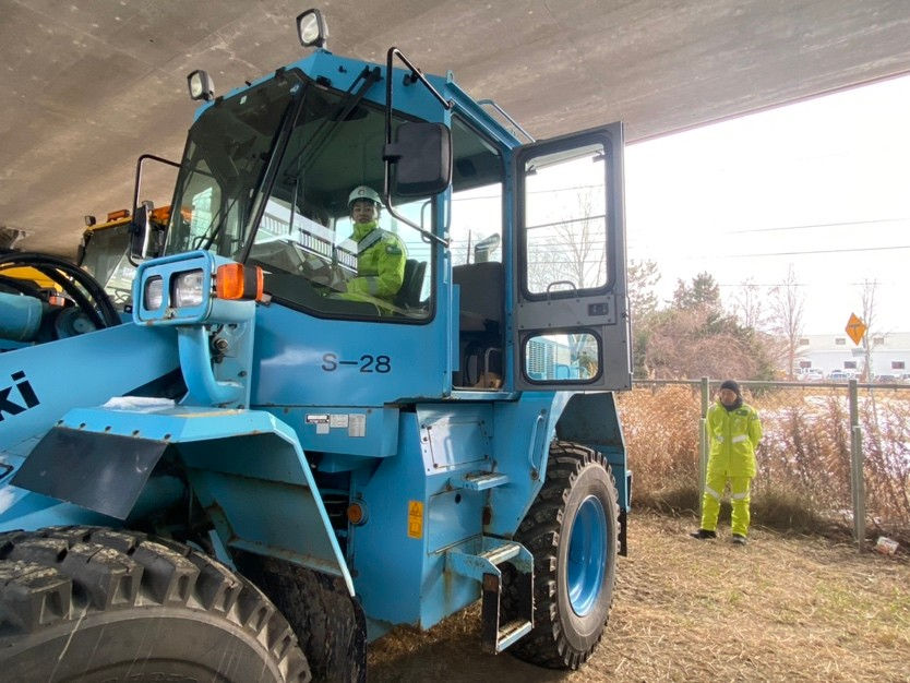ショベル死角確認