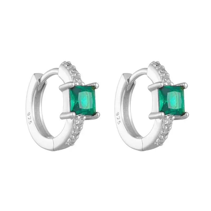 Aretes Tian con esmeralda