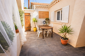 terrasse 2 studio Sainte Maxime plage de la Nartelle
