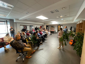 groep veraf links vooraan.jpeg