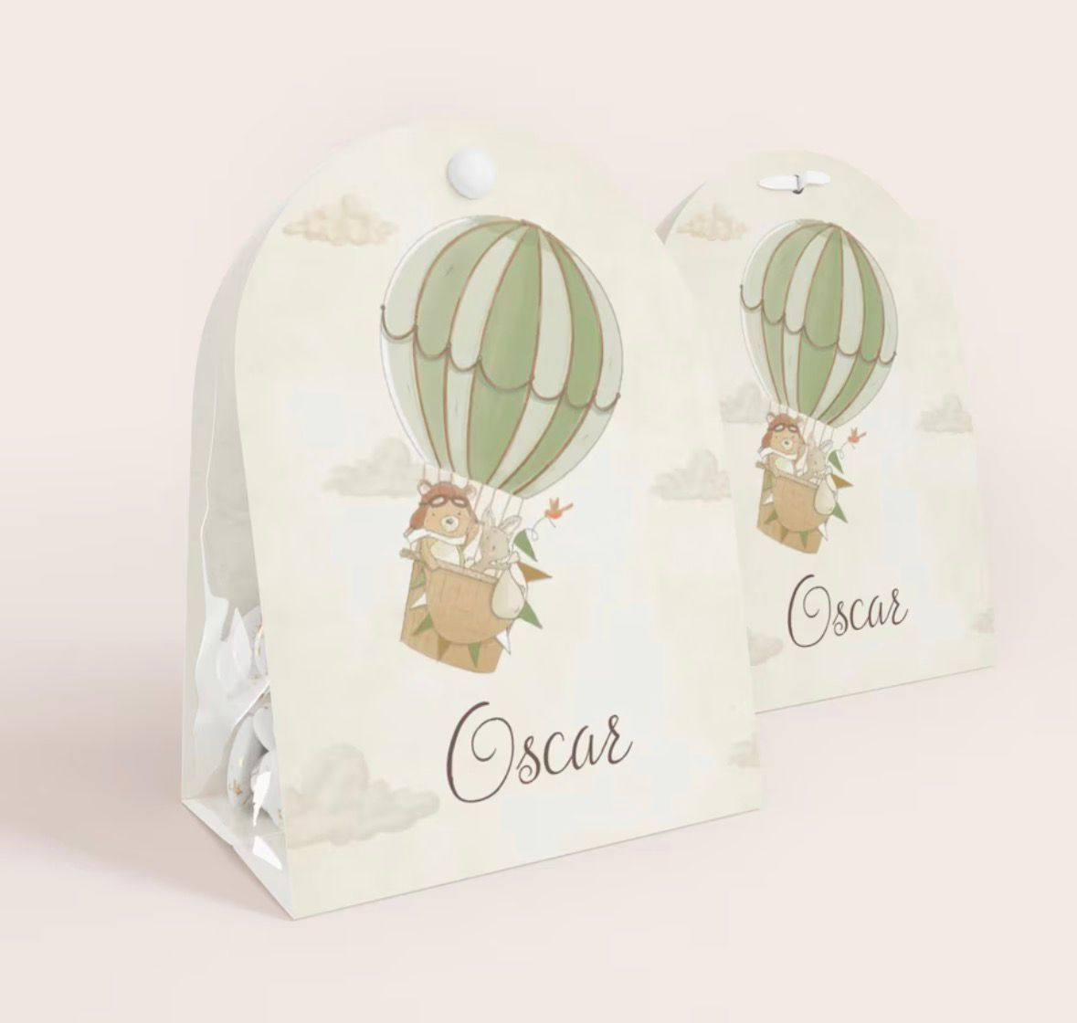 Afgerond snoepzakje met dieren in de lucht