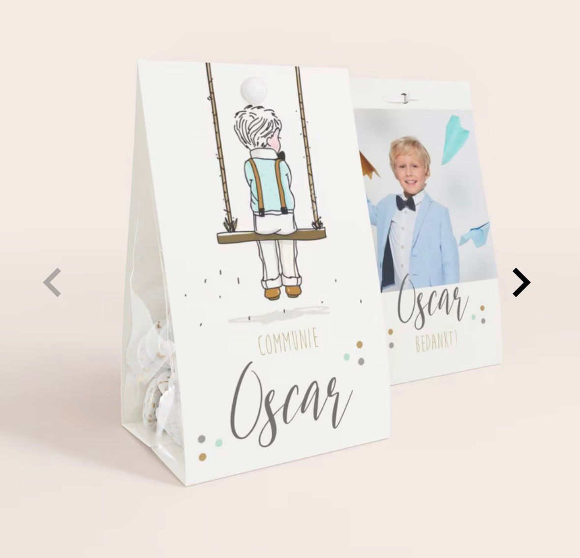 Snoepzakje jongen op schommel