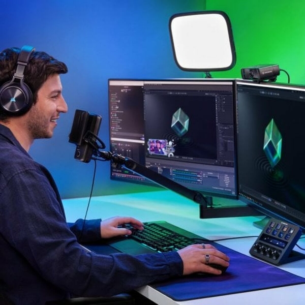 Elgato Stream Deck + Controleur Studio
