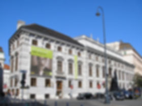 Palais_Lobkowitz_Vienna_Oct._2006_006.jp