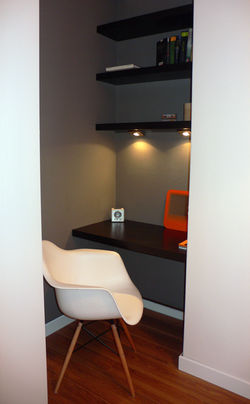 Schreib- und Frisierecke