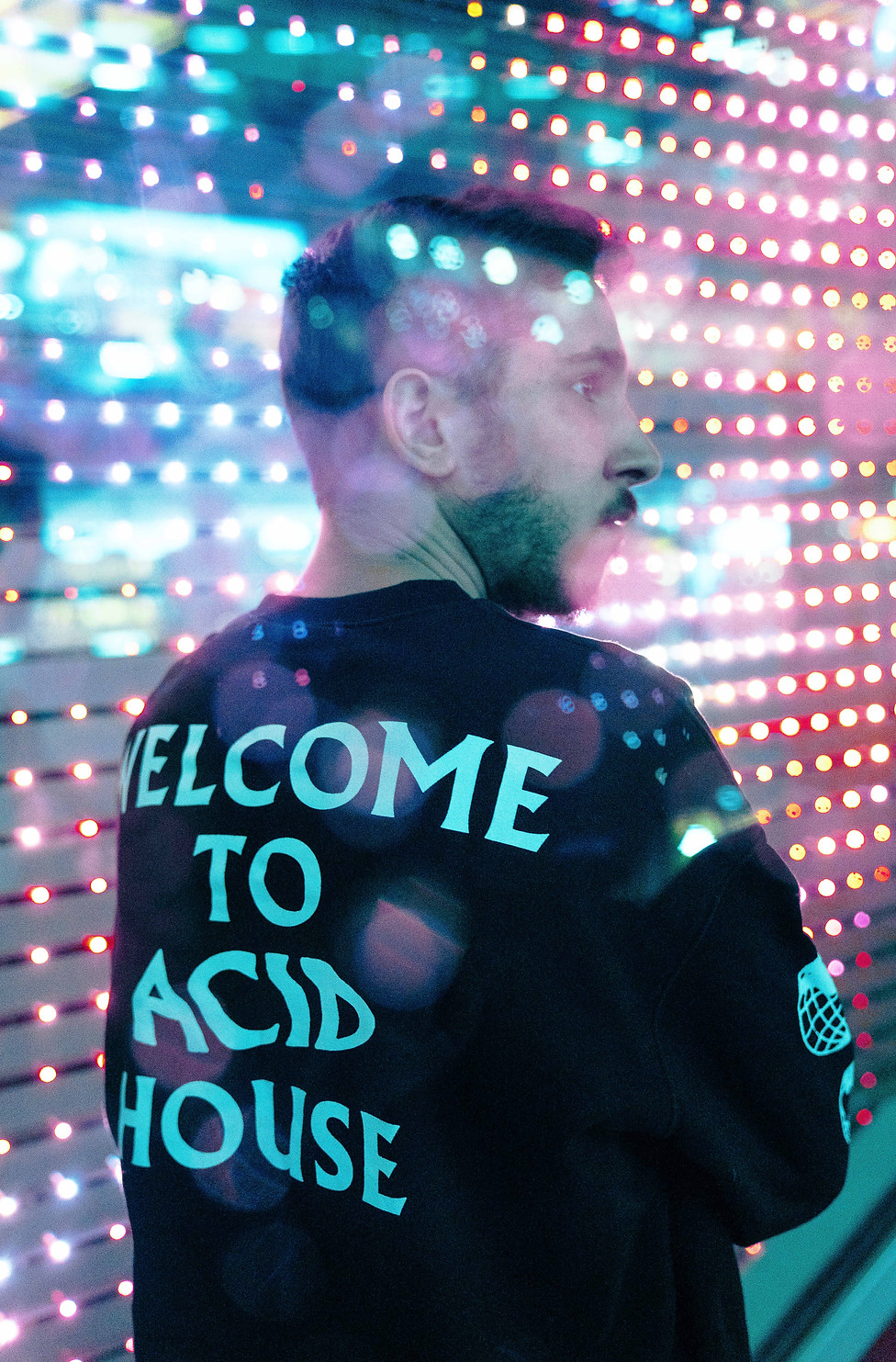 Electronic, Tech House, Techno, and Electro music from Ostrava, Czech Republic. Exclusive Interview and Mix with Moskalus. Brought to you by Smelly Feet Records.