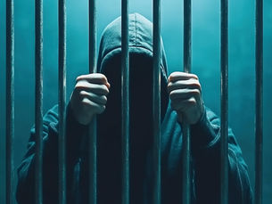 Avstraliyalik erkak aeroportda va parvoz paytida Wi-Fi buzgani uchun qamaldi