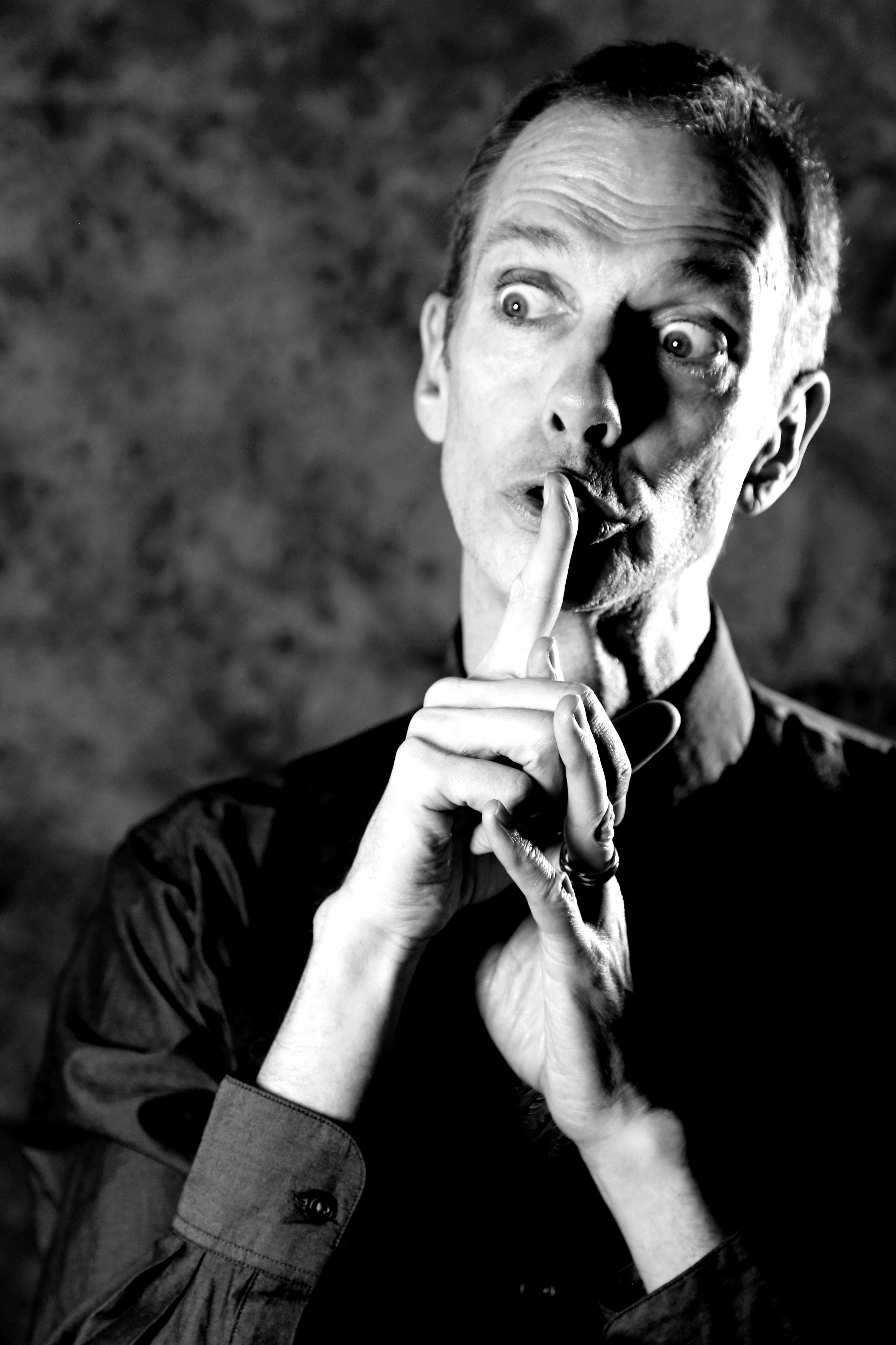 Jones_Artist Page Omnipop