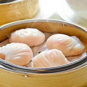 E10 Raviolis aux Crevettes à la vapeur