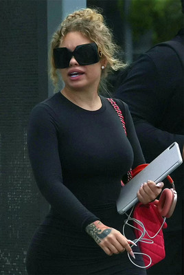 Latto Touches Down at Perth Airport Ahead of Spilt Milk Festival Performance