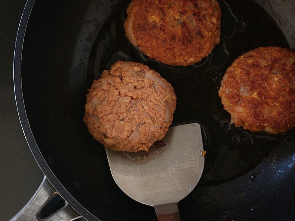 SOY HAMBURGER STEAK