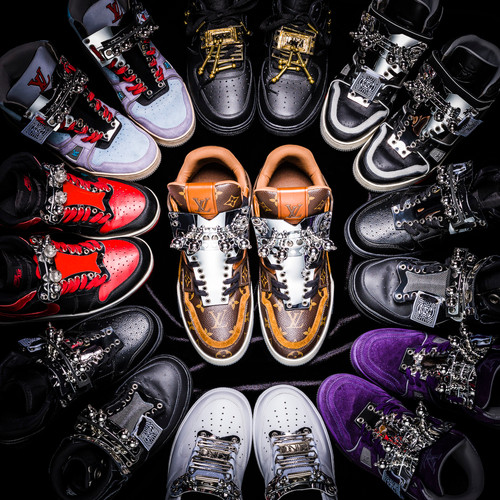 Louis Vuitton CUSTOM SNEAKER | KiNG