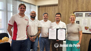 Prefeitura e SESI Marília assinam convênio de cooperação técnica em esportes