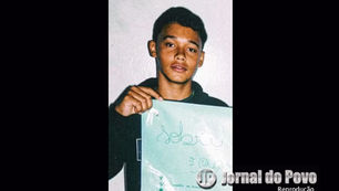 Motociclista envolvido em acidente com bicicleta motorizada e morte de garoto se apresenta à polícia