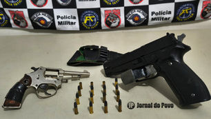PM apreende armas e munições em residência de pedreiro, após denúncia 