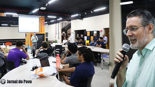 Alunos de TI da Unimar participam de palestra sobre Empreendedorismo e Startups com CEO Marco Antonio Vasquez