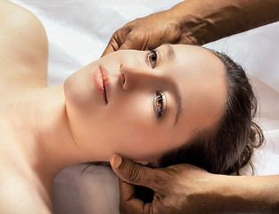 head-massage-3530560_1920 - Kopie.jpg