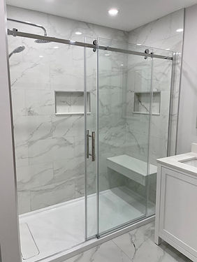6x3 shower with double niche and floating bench