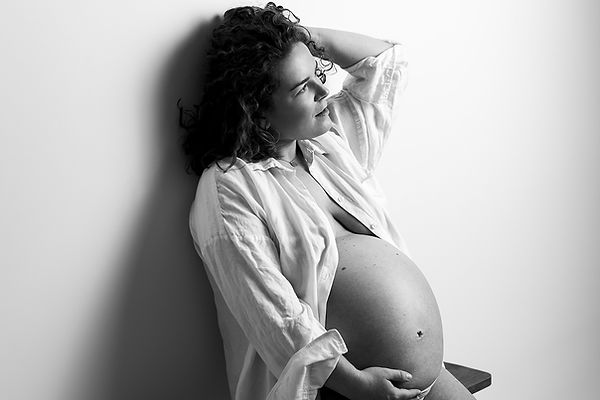 Minner for livet. Gravidfotografering i studio 