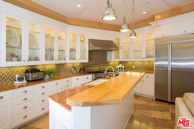 1658 Lindacrest Drive, Beverly Hills
