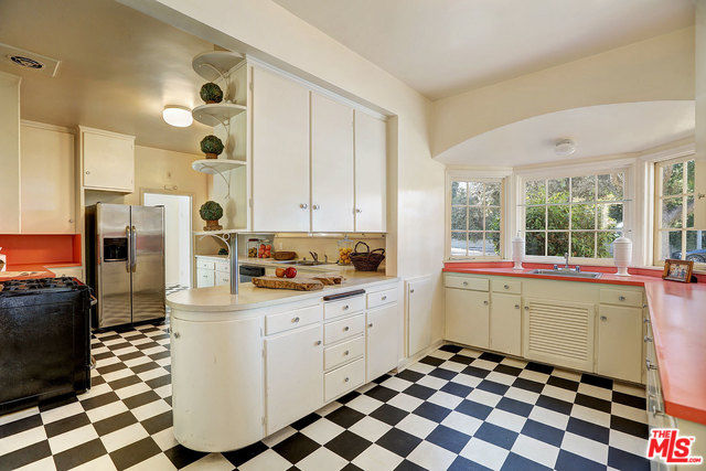 633 N Foothill Road, Beverly Hills