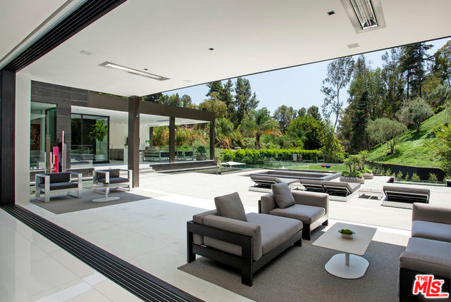 1231 Lago Vista Drive, Beverly Hills