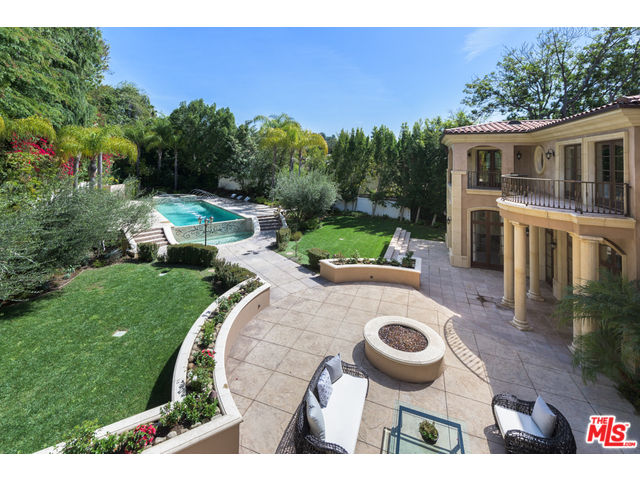 1014 Laurel Way Beverly HIlls