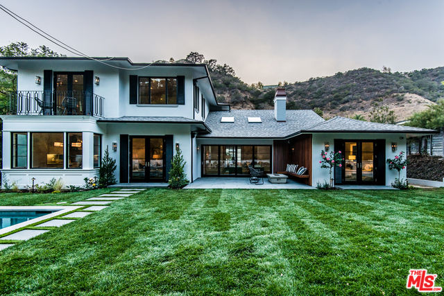 1658 San Ysidro Drive, Beverly Hills