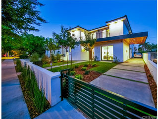 Beverly Hills MARKETWatch, 11 New Homes & 2 Condos For Sale and 7 Properties Sold the past 7 day