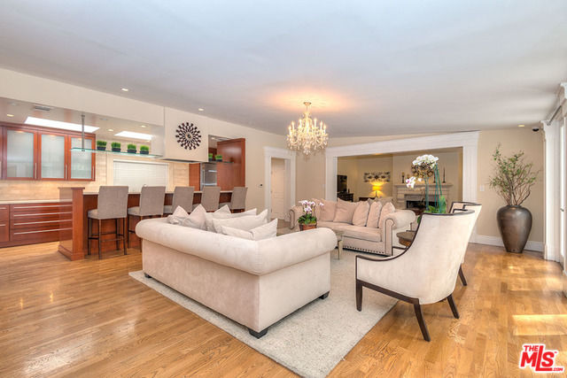 2239 Benedict Canyon Drive, Beverly Hills