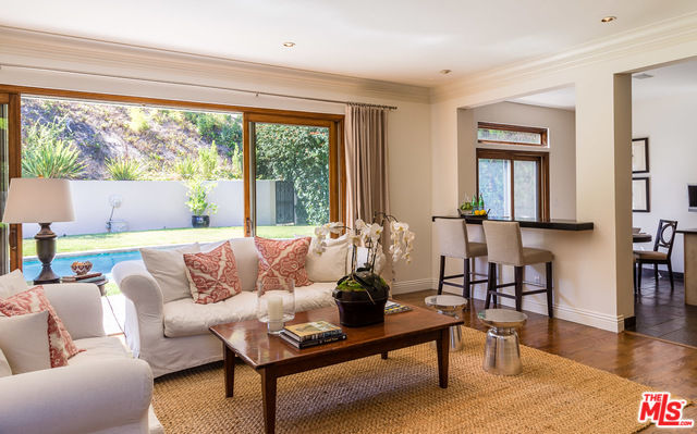 2109 San Ysidro Drive, Beverly Hills