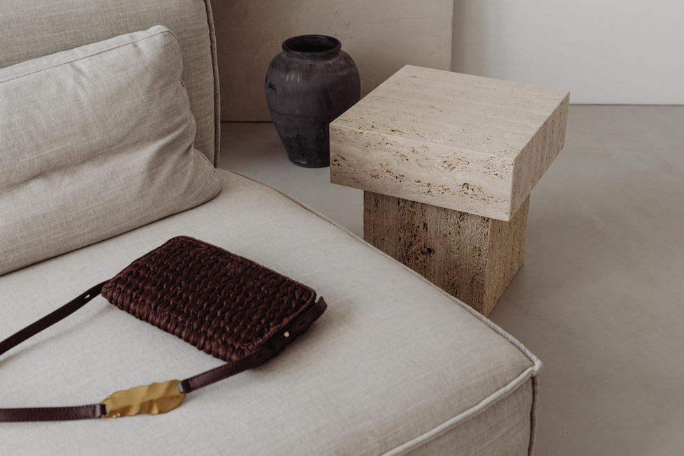 kaboompics_fashion-aesthetic-japandi-home-interior-handbag-sunglasses-decor-35856