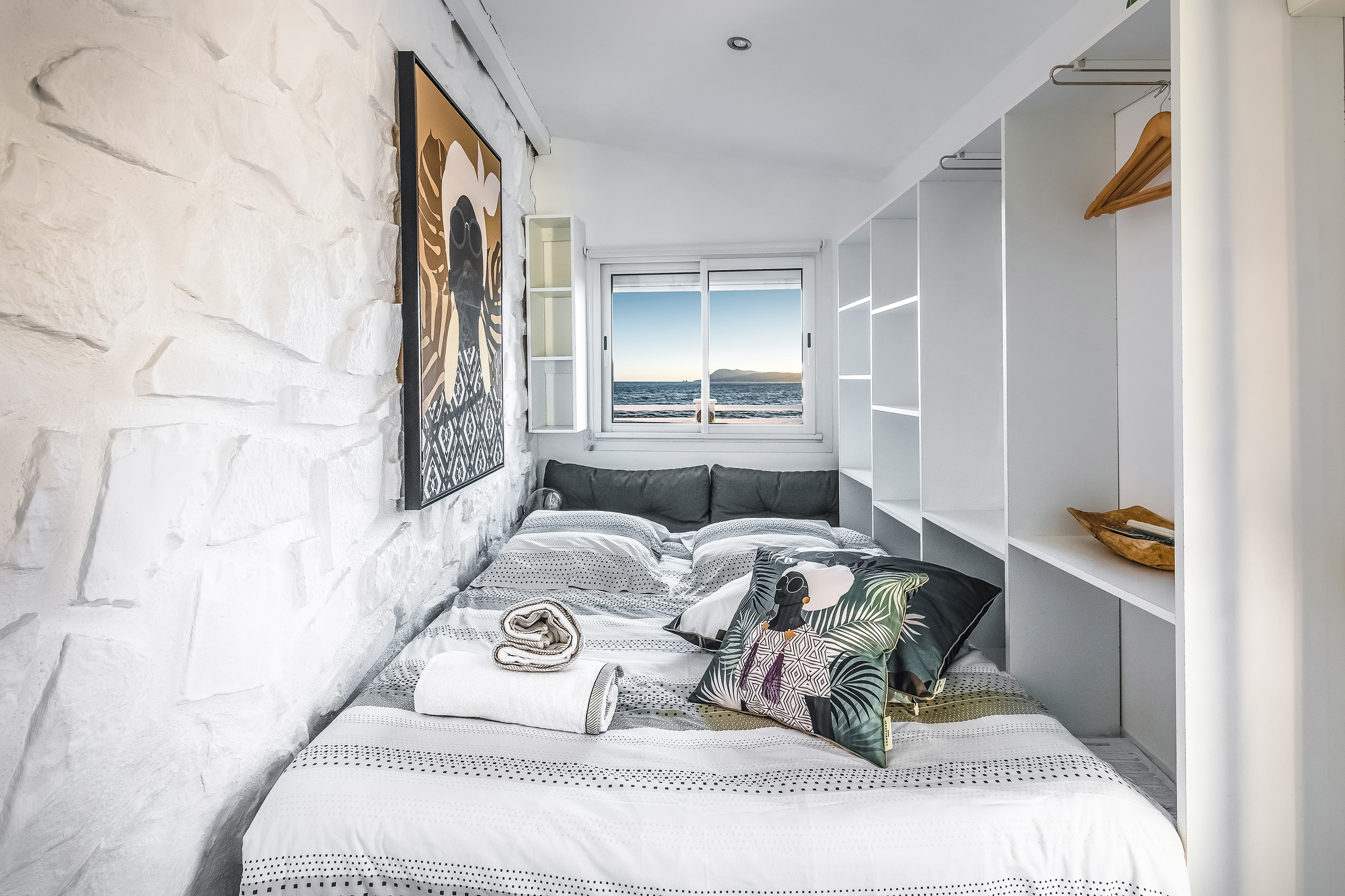 Chambre Junior – Villa Les Albatros Saint-Mandrier, vue mer chambre indépendante