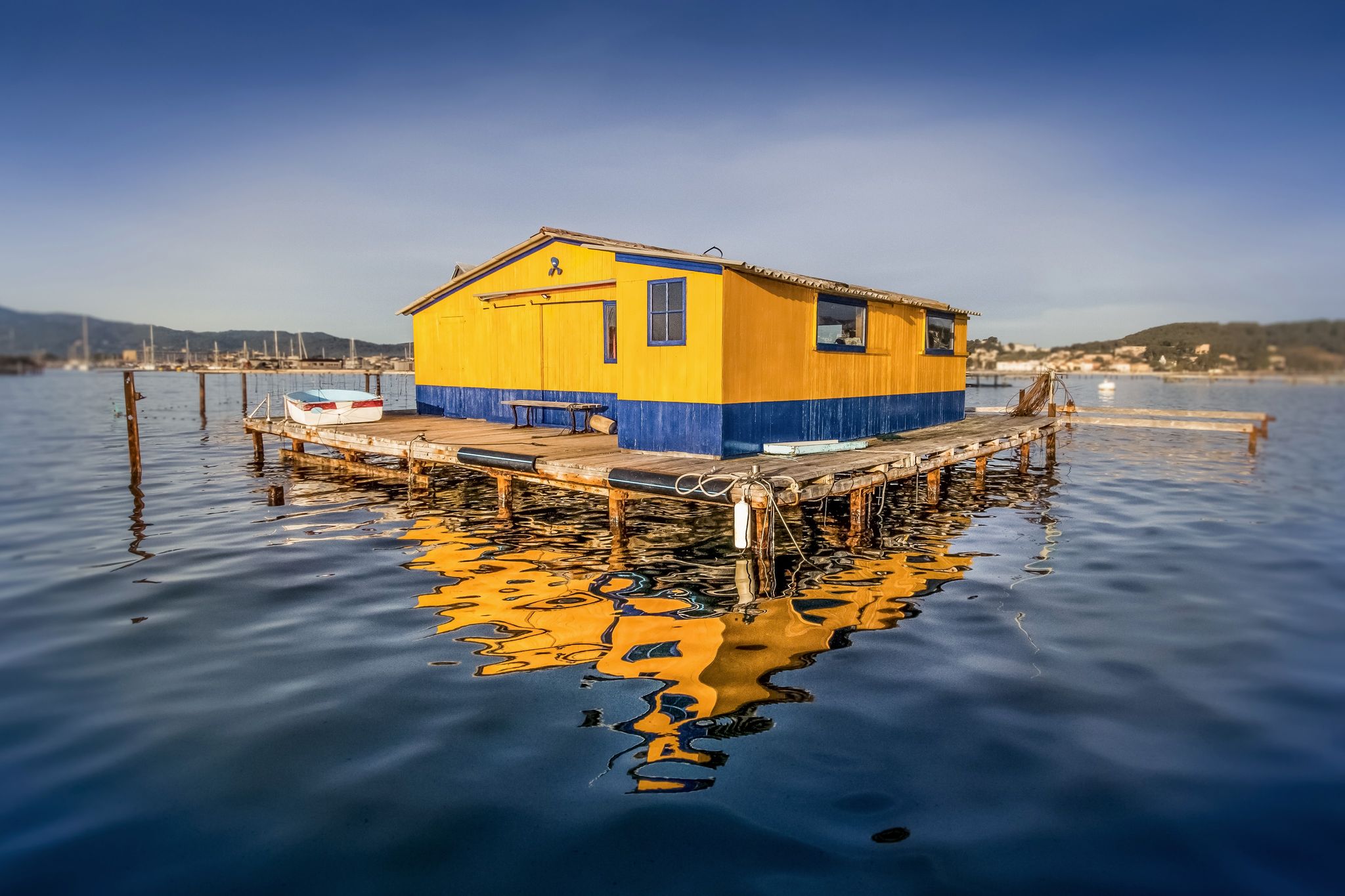 Baie du Lazare Saint-Mandrier – cabanes de pêcheurs et mytiliculture