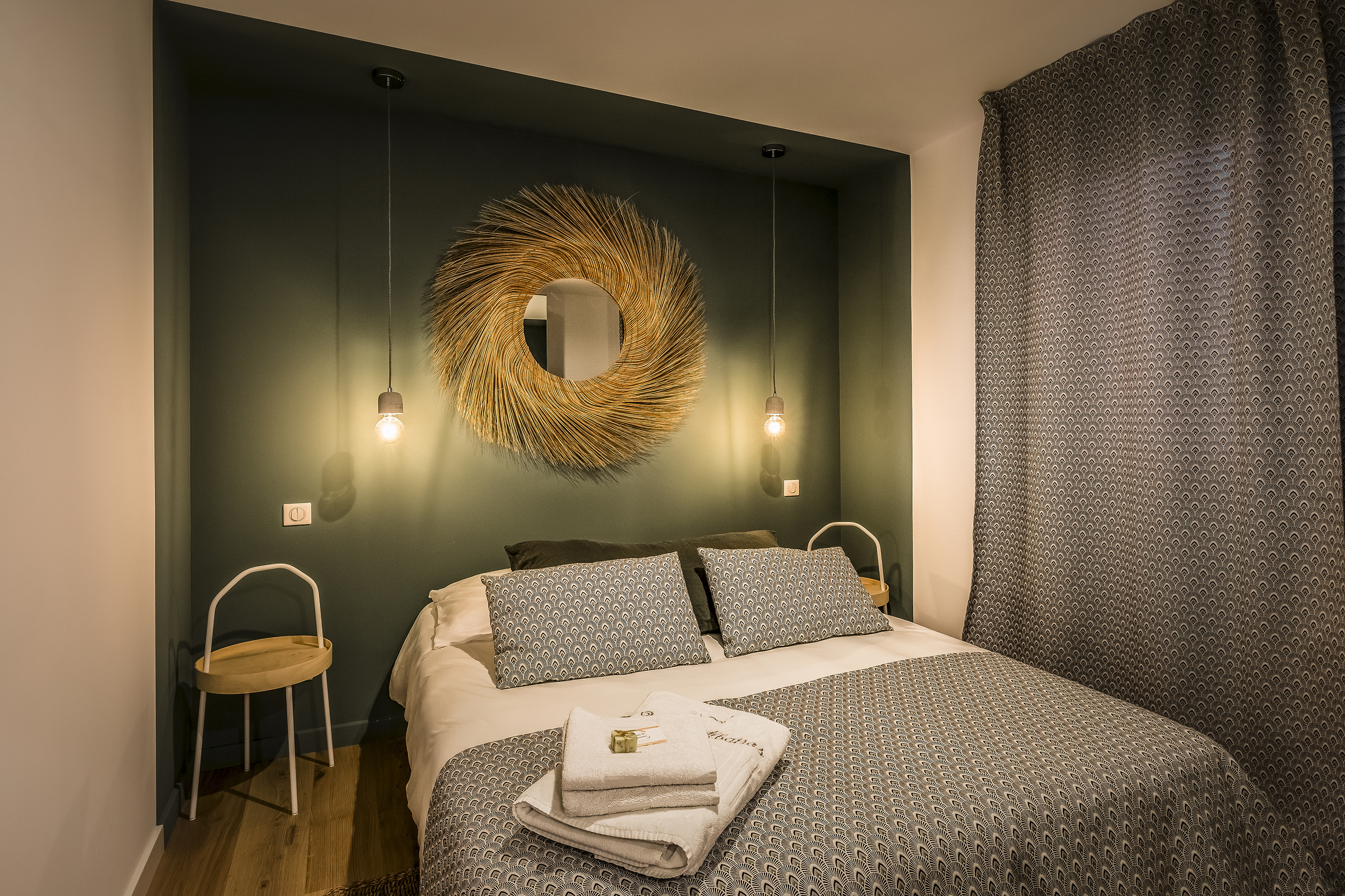 Chambre Ethnique – Villa Les Albatros Saint-Mandrier, décor design contemporain