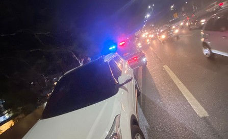 Granja Viana: Motorista é preso em flagrante com veículo de placa adulterada 