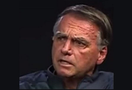 Ex-presidente Jair Bolsonaro é condenado a 27 anos de prisão