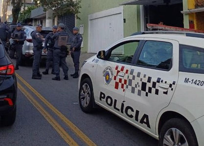 Cinco indivíduos são presos em flagrante durante roubo a residência em Osasco