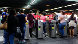 Metrô de SP terá operação 24 horas entre sábado e domingo neste fim de semana