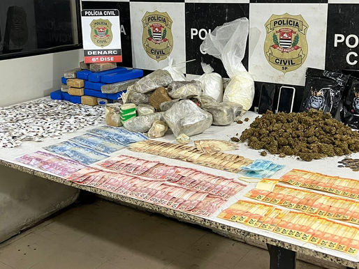 Embu das Artes: Denarc fecha “casa bomba” e prende dupla com 35 kg de drogas