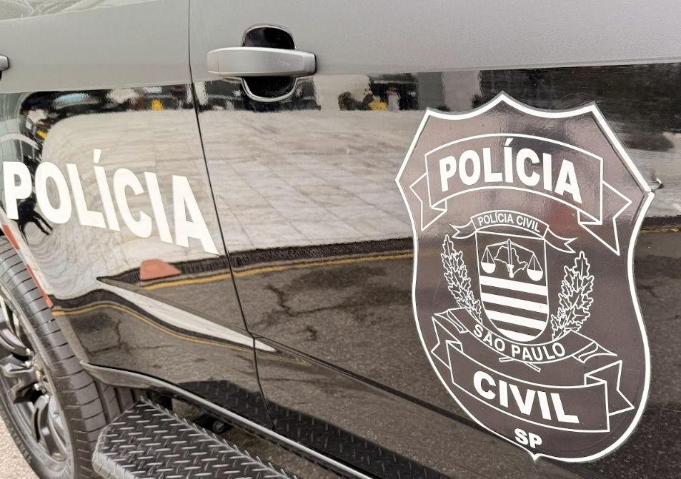 Embu das Artes : Polícia Civil estoura desmanche clandestino de veículos e prende trio