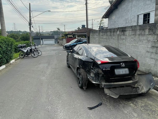 Bandidos sequestram motorista e trocam tiros com a Polícia em Vargem Grande Paulista