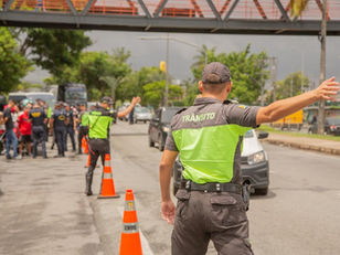 Barueri: Megafiscalização apreende moto com 600 multas e carro com dívida de R$ 466 mil  
