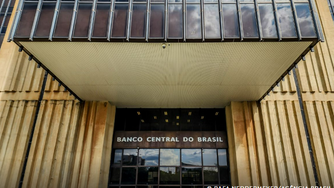 Taxa Selic cai para 14% ao ano em quarta redução consecutiva do Copom