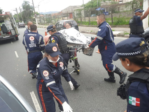 Guarda Civil interdita avenida e auxilia grávida em trabalho de parto em Osasco