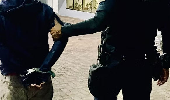 Caucaia do Alto: GCM prende homem que atacou mulher e enteada com facão