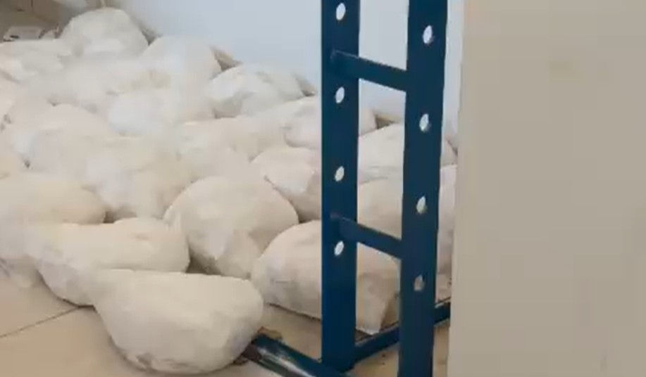 PM estoura duas refinarias industriais de cocaína e duas casas-bomba em Paraisópolis