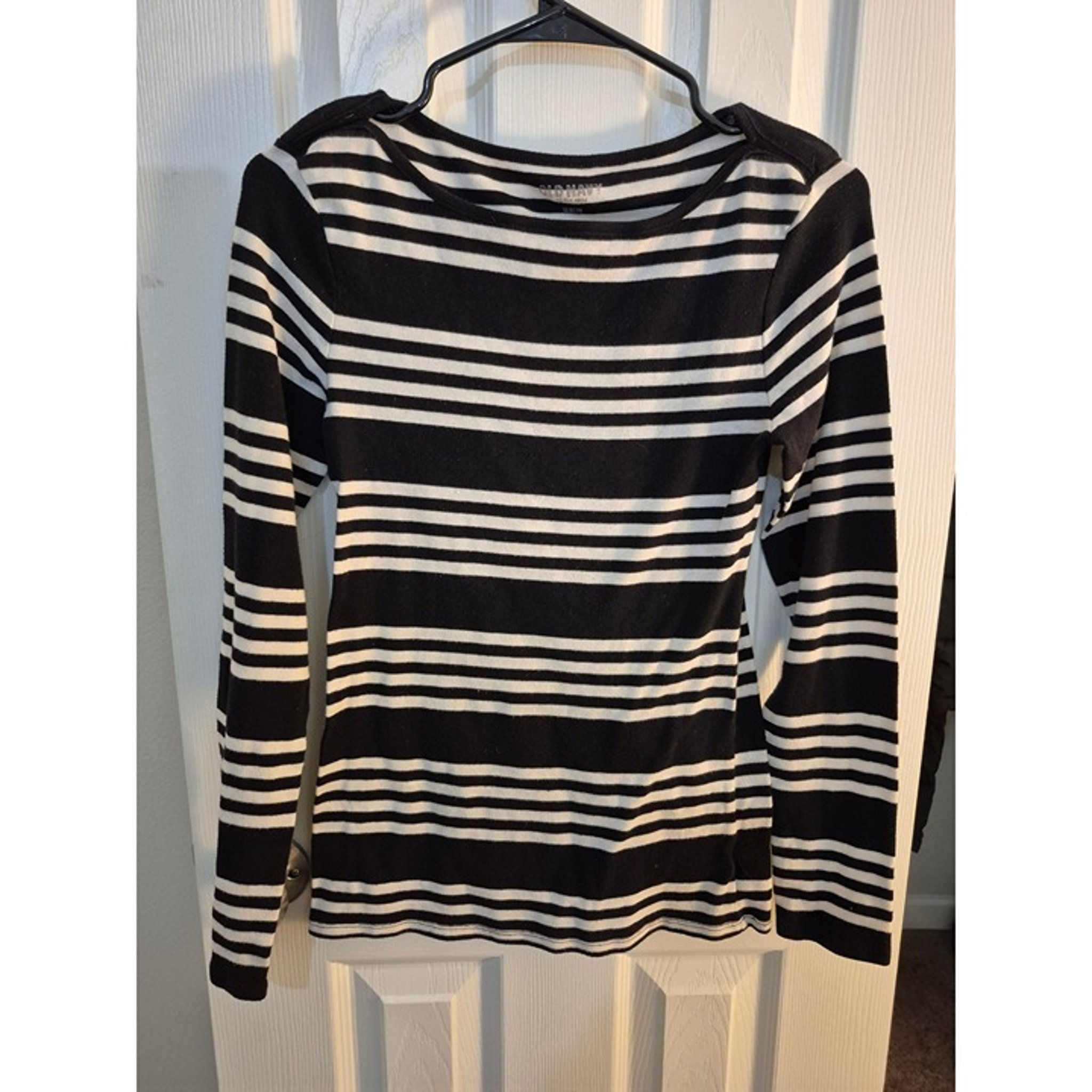Black and white striped long sleeve shirt