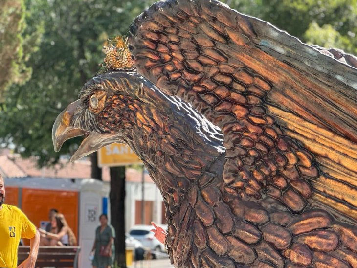 L'Àliga de Sant Julià, durant la cercavila de la Festa del Barri de l'any passat. Foto: Associació Veïnal de Sant Julià