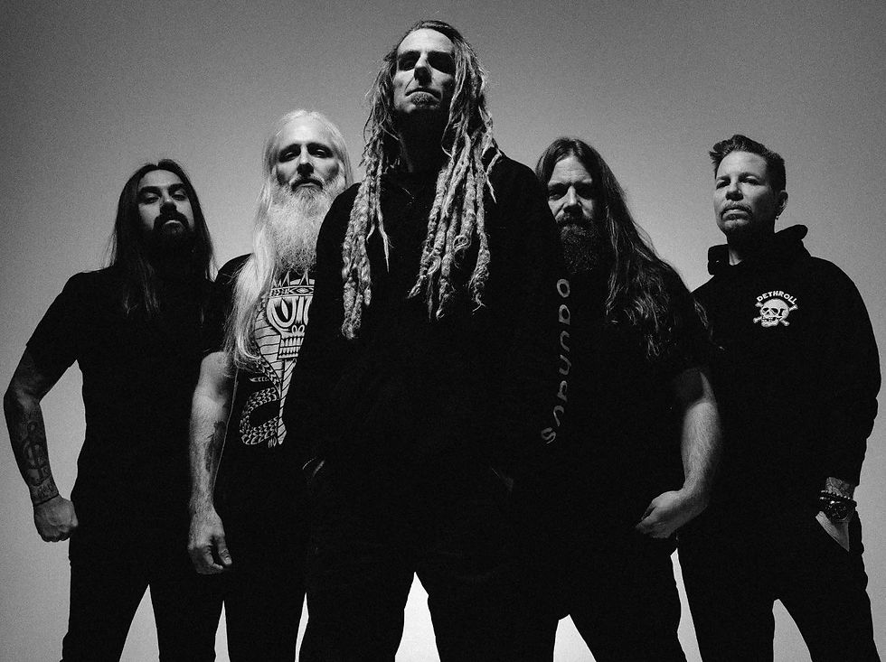 Fãs do Lamb of God vão a show e encontram concerto cristão